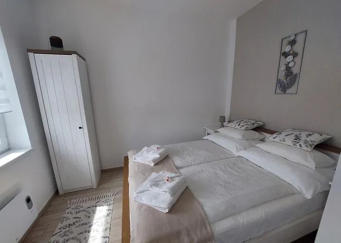 Holiday home Harom Testver